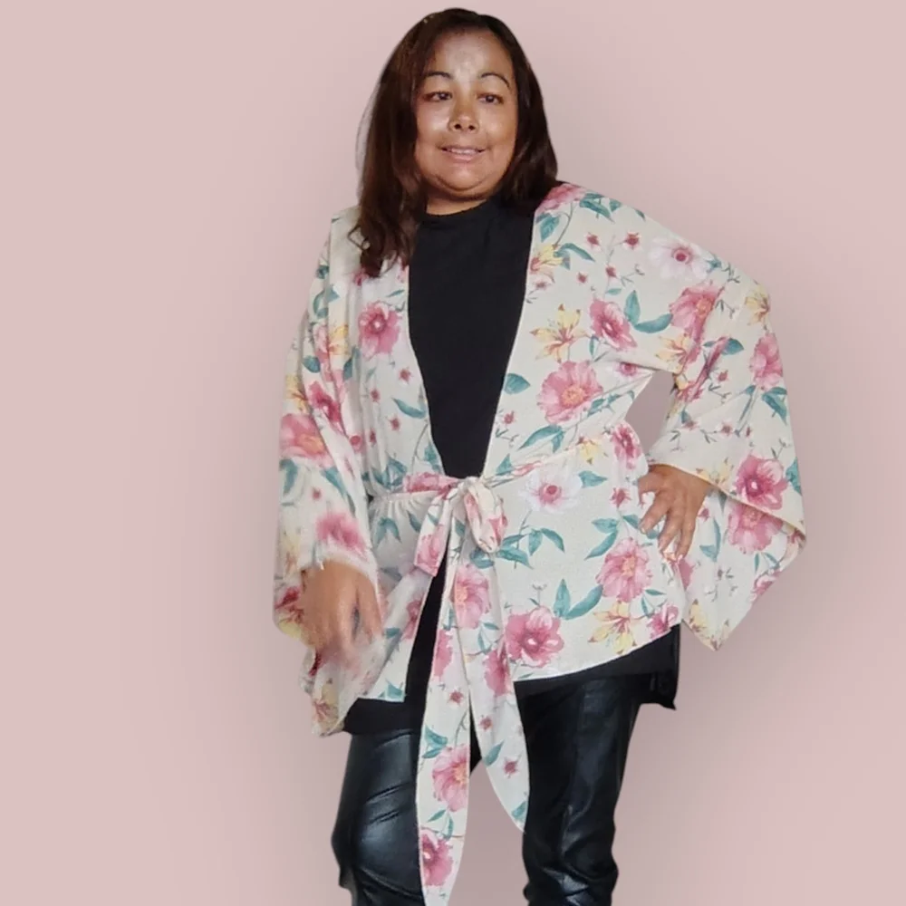 REVAMPED Women's Medium Floral Open-Front Kimono Cardigan - Picture 6 of 16